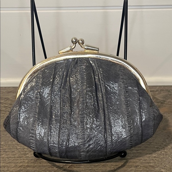 Vintage Gray Eel Skin Double Kiss Lock Coin Purse & Blk Eel Skin Checkbook Cover - Picture 4 of 15